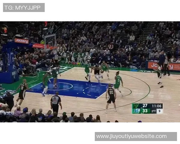 克莱赞弗拉格勇敢挑战字母哥展现无畏精神令人钦佩 克莱赞弗拉格勇敢挑战字母哥展现无畏精神令人钦佩