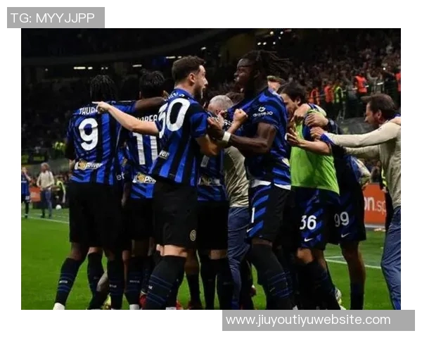 国米罗马并列意甲榜首创0102赛季以来新局面引发关注 国米罗马并列意甲榜首创0102赛季以来新局面引发关注