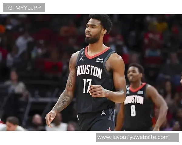 乌度卡谈篮板优势与失误问题努力争取更多球权提升比赛表现