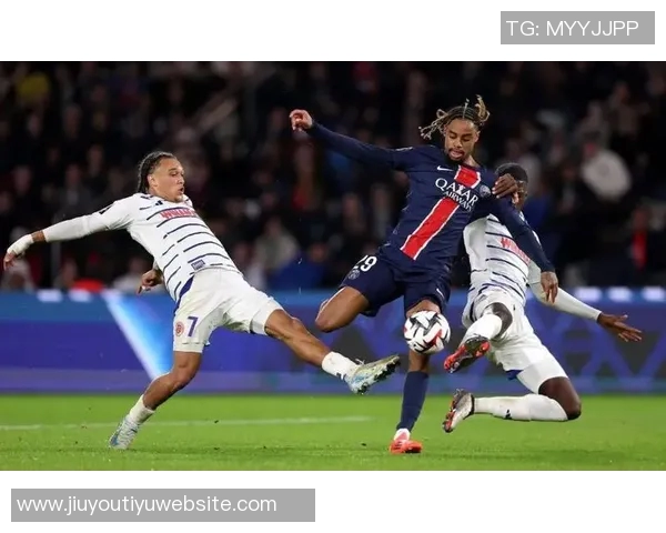 普特拉斯回应巴黎报价拒绝传闻强调身披球衣的意义